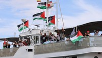 Gerakan ini digalang oleh koalisi internasional seperti Freedom Flotilla Coalition, Global Movement to Gaza, Maghreb Sumud Flotilla, dan Sumud Nusantara. Semuanya berbasis solidaritas rakyat. REUTERS/Nacho Doce