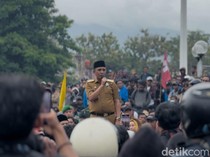 Gubernur-DPRD Sulteng Temui Massa Demo di Palu, Fasilitasi Tuntutan ke Pusat