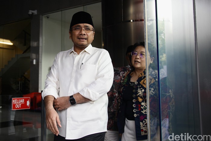 Mantan Menteri Agama Yaqut Cholil Qoumas kembali mendatangi Gedung Merah Putih Komisi Pemberantasan Korupsi (KPK), Jakarta, Senin (1/9/2025). Ia diperiksa penyidik lembaga antirasuah itu sebagai saksi dalam penyidikan kasus dugaan korupsi kuota haji khusus tahun 2024.