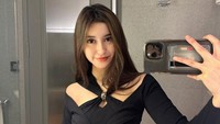 Jeha Anais seorang gamer, meski bukan pro player. Pemilik 1,5 juta pengikut di Instagram itu biasa main PUBG Mobile. (Foto: dok Instagram jeha_anais)
