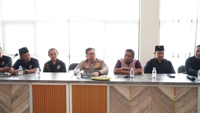 Kapolres Bojonegoro bertemu dengan perwakilan Bojonegoro Kampung Pesilat (BKP)