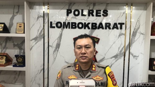 Kapolres Lombok Barat, AKBP Yasmara Harahap saat ditemui di ruangannya, Senin (1/9/2025). (M. Zahiruddin/detikBali)