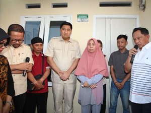 Mendagri Saksikan Penyerahan Rumah untuk Keluarga Almarhum Affan Kurniawan