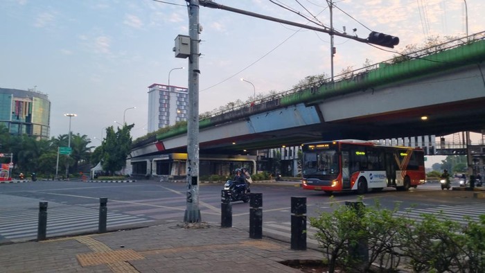 Kondisi Sekitar Mako Brimob Kwitang Kondusif Pagi Ini, Lalin Lancar