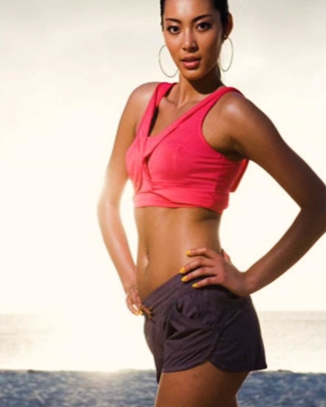 Lee Ki Yong adalah supermodel Korea yang populer di era 2000an. Sempat mencoba peruntungan berakting di sejumlah film, ia kini beralih profesi menjadi seorang pelayan restoran.Foto: Instagram @leekimodel