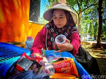 Kisah Ninda, Penjual Kopi Keliling di Tengah Aksi Demo Sukabumi