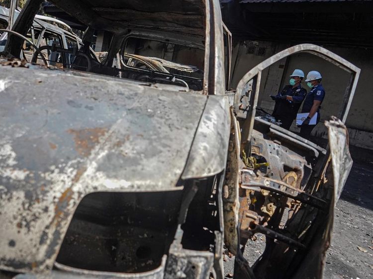 Polisi Olah TKP Kebakaran DPRD Makassar