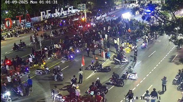Pantauan CCTV Bekasi, Senin (1/9) dini hari