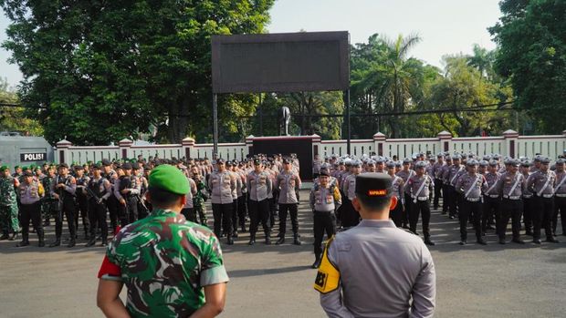 Polres Bogor Polda Jawa Barat bersama Kodim 0621/Kabupaten Bogor menggelar patroli skala besar. Sebanyak 1.600 personel gabungan dikerahkan. (dok Ist)