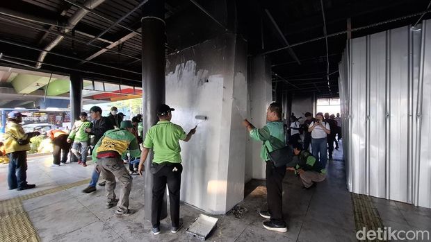 Rano Karno ikut bersih-bersih Hatle Senen, Jakarta Pusat