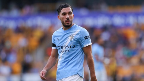 WOLVERHAMPTON, ENGLAND - AUGUST 16: Rayan Cherki of Manchester City during the Premier League match between Wolverhampton Wanderers and Manchester City at Molineux on August 16, 2025 in Wolverhampton, England. (Photo by James Gill - Danehouse/Getty Images)