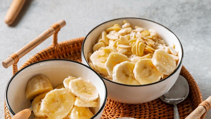 Resep Oatmeal untuk Sarapan yang Enak dan Mengenyangkan