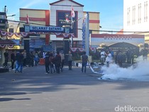 Demo di Polrestabes Makassar Dibubarkan karena Tak Ada Izin, 5 Orang Diamankan