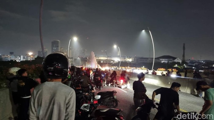 Situasi di Bekasi, Senin (1/10/2025) dini hari