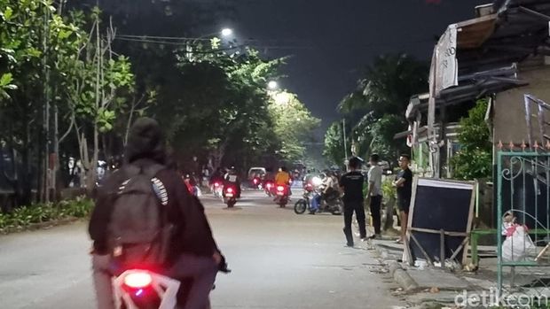 Situasi di Bekasi, Senin (1/10/2025) dini hari