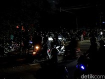 Polisi Pukul Mundur Massa Aksi di Depan Gedung DPRD Jabar