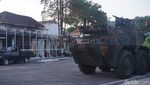 Suasana Jalan Gubernur Suryo Depan Grahadi Kembali Normal