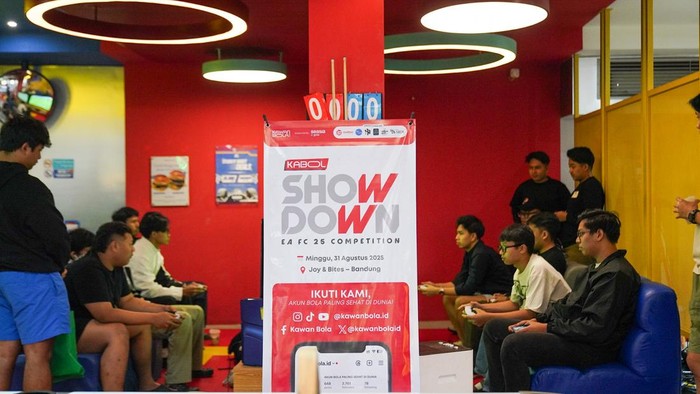 Turnamen EA FC 25 bertajuk Kabol Showdown EA FC 25 Competition di Joy and Bites, Kota Bandung