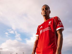 Pemain Newcastle Tak Dendam dengan Isak