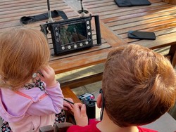 Meghan Markle Unggah Foto Langka Anaknya, Terungkap Mirip Keluarga Putri Diana