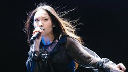 Bernadya Bawa Musik Semanis Senyumnya