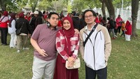 Pasangan pesinetron itu memutuskan pindah ke Kanada sejak beberapa tahun sebelumnya. Mereka rela pindah ke Kanada dan melepas semua kehidupan sebagai artis di Indonesia. Foto: Instagram@cindyfatikasari18