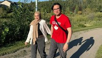 Cindy Fatikasari dan Tengku Firmansyah pindah ke Kanada sejak April 2024. Mereka tinggal di Edmonton bersama dengan dua anak laki-laki mereka. Foto: Instagram@cindyfatikasari18