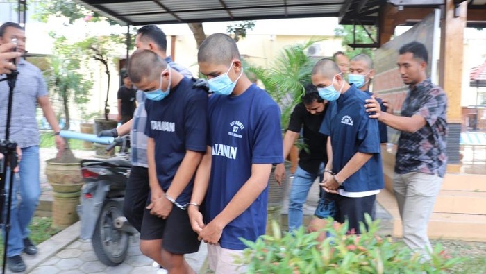 Empat orang ditetapkan tersangka perusakan fasilitas umum di Sragen Kota, Selasa (2/9/2025).