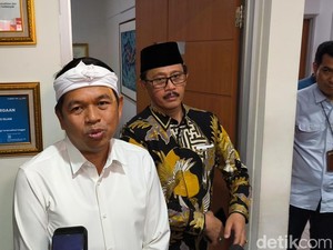 Dedi Mulyadi Datangi Unisba, Singgung soal Kelompok Hitam-hitam