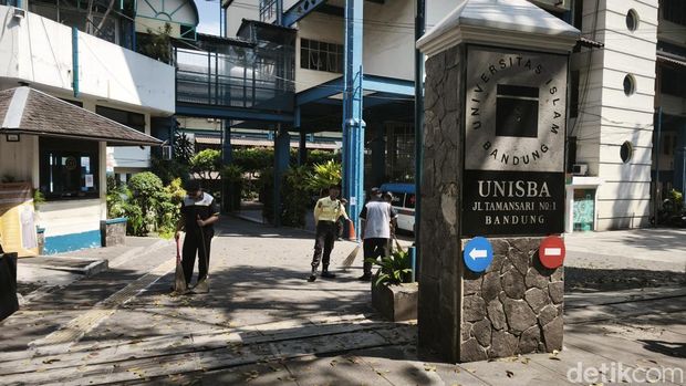 Kampus Unisba di Jalan Tamansari, Kota Bandung, Selasa (2/9/2025).