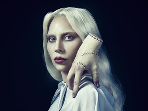Video: Penampakan Lady Gaga Jadi Rosaline Rotwood di Wednesday Season 2