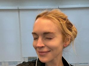 Lindsay Lohan Pamer Wajah Tanpa Makeup, Perubahan Wajah Kembali Jadi Sorotan