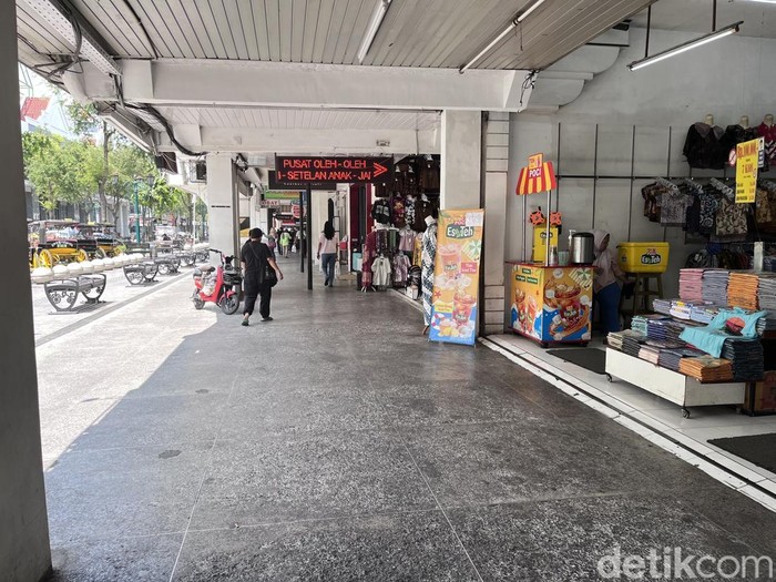 Suasana Malioboro Jogja usai demo di DPRD DIY, Selasa (2/9/2025).