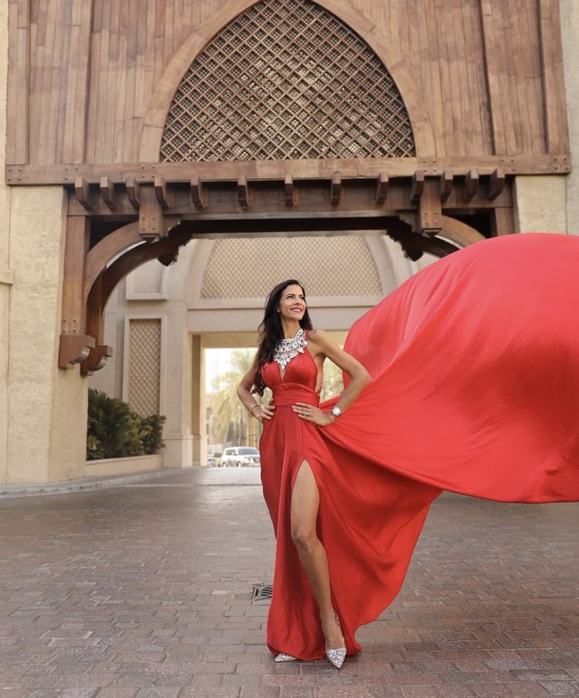 Tak hanya itu, perjuangannya semakin bermakna karena ia mengusung advokasi tentang meningkatkan kesadaran tentang penyakit autoimun multiple sclerosis. setelah dirinya sendiri didiagnosis mengidap kondisi tersebut dua tahun lalu. Foto: dok. Instagram @nicolepeiliker