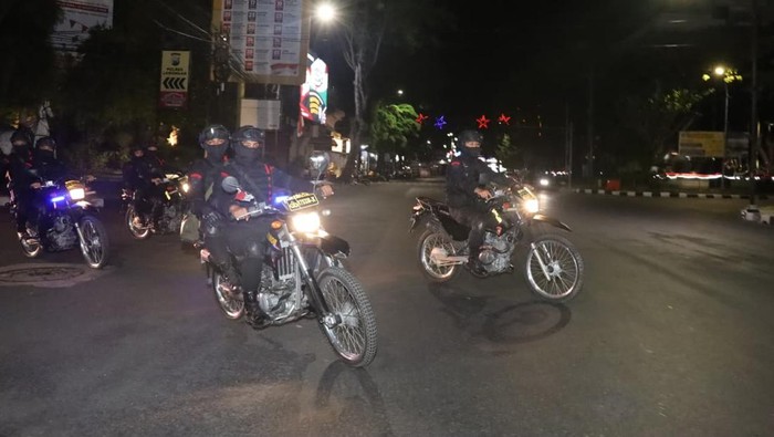 Patroli skala besar di Lamongan
