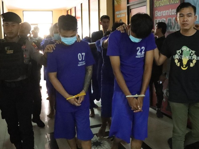 Polres Jepara mengamankan pelaku pembuat onar dan penjarahan, Selasa (2/9/2025).