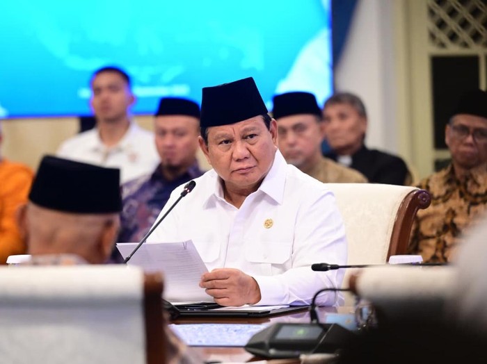 Presiden Prabowo Subianto silaturahmi dengan tokoh lintas agama, pimpinan parpol, pimpinan serikat buruh, dan organisasi kepemudaan lintas iman di Istana Negara. (Muchlis Jr - Biro Pers Sekretariat Presiden)