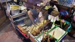 Sate Kikil dan Ayam Cuma Rp 15 Ribu, Jadi Primadona di Stasiun Tebet