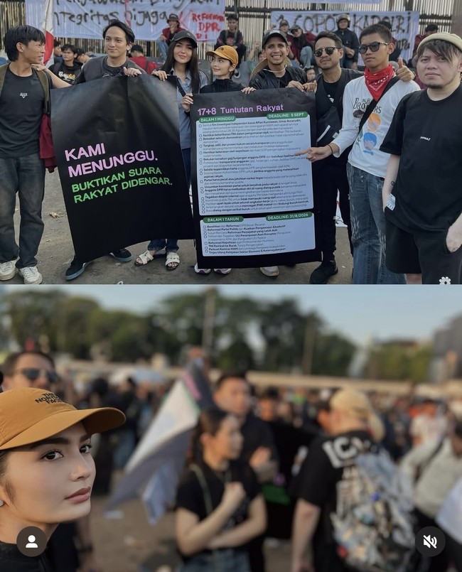 Para selebgram turut menyuarakan aksi protes di halaman gedung DPR. Dari unggahan yang dibagikan Debi Sagita terlihat Andovi da Lopez, Jovial, Ge Pamungkas hingga sang istri, Anastasia Herzigova ikut turun langsung ke jalan dan bergabung bersama para demonstran. Foto: Instagram