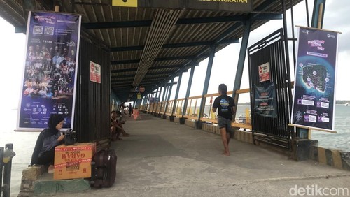 Suasana Pelabuhan Bangsal Kabupaten Lombok Utara, Selasa (02/9/2025). (M. Zahiruddin/detikBali)