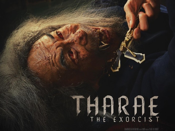 Tha Rae: The Exorcist, Iblis Tebar Teror Sampai Pastor-Dukun Turun Tangan Tha Rae: The Exorcist, Iblis Tebar Teror Sampai Pastor-Dukun Turun Tangan