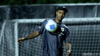 Kluivert mengungkapkan bahwa Mauro awalnya dijadwalkan bermain di Timnas U-23 bersama pelatih Gerald, namun situasi berubah.