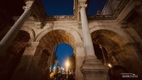 Hadrian Gate, gerbang kota tua Antalya peninggalan Kekaisaran Romawi.