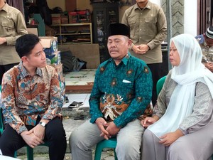 Gibran Melayat ke Rumah Siswa SMK Tangerang Meninggal Usai Ikut Demo
