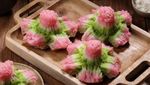 10 Kue Tradisional Indonesia Ini Punya Ciri Khas Warna Pink dan Hijau!