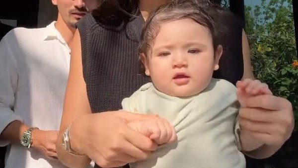 8 Anak Artis yang Sudah Punya Fans Sejak Bayi, Imutnya Bikin Gemas!