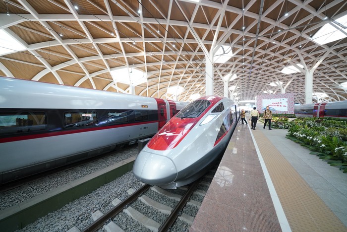 64 Masinis KAI Resmi Kemudikan Semua Perjalanan Whoosh