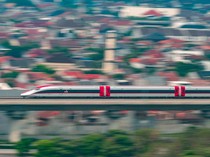 Kata Jokowi soal Whoosh Bikin Rugi: Itu Investasi