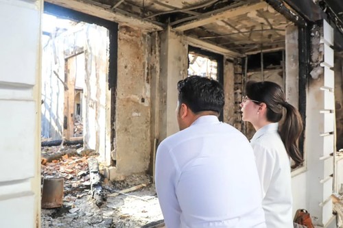 Arumi Bachsin Dampingi Suami Emil Dardak