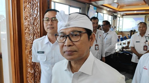 Bupati Badung, I Wayan Adi Arnawa, saat ditemui di Perumda Air Minum Tirta Mangutama, Rabu sore (3/9/2025). (Agus Eka/detikBali)